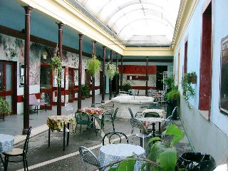 Café, Global Village