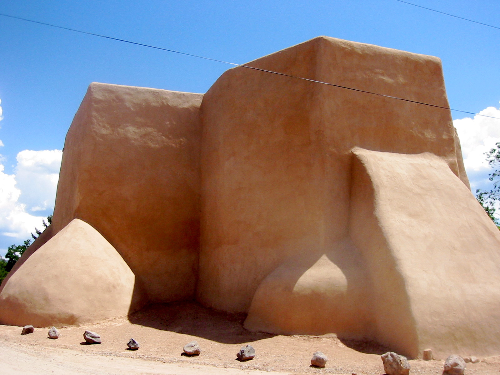 Church, Ranchos de Taos