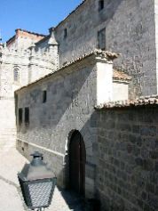 Calle Cruz Viejo, Avila
